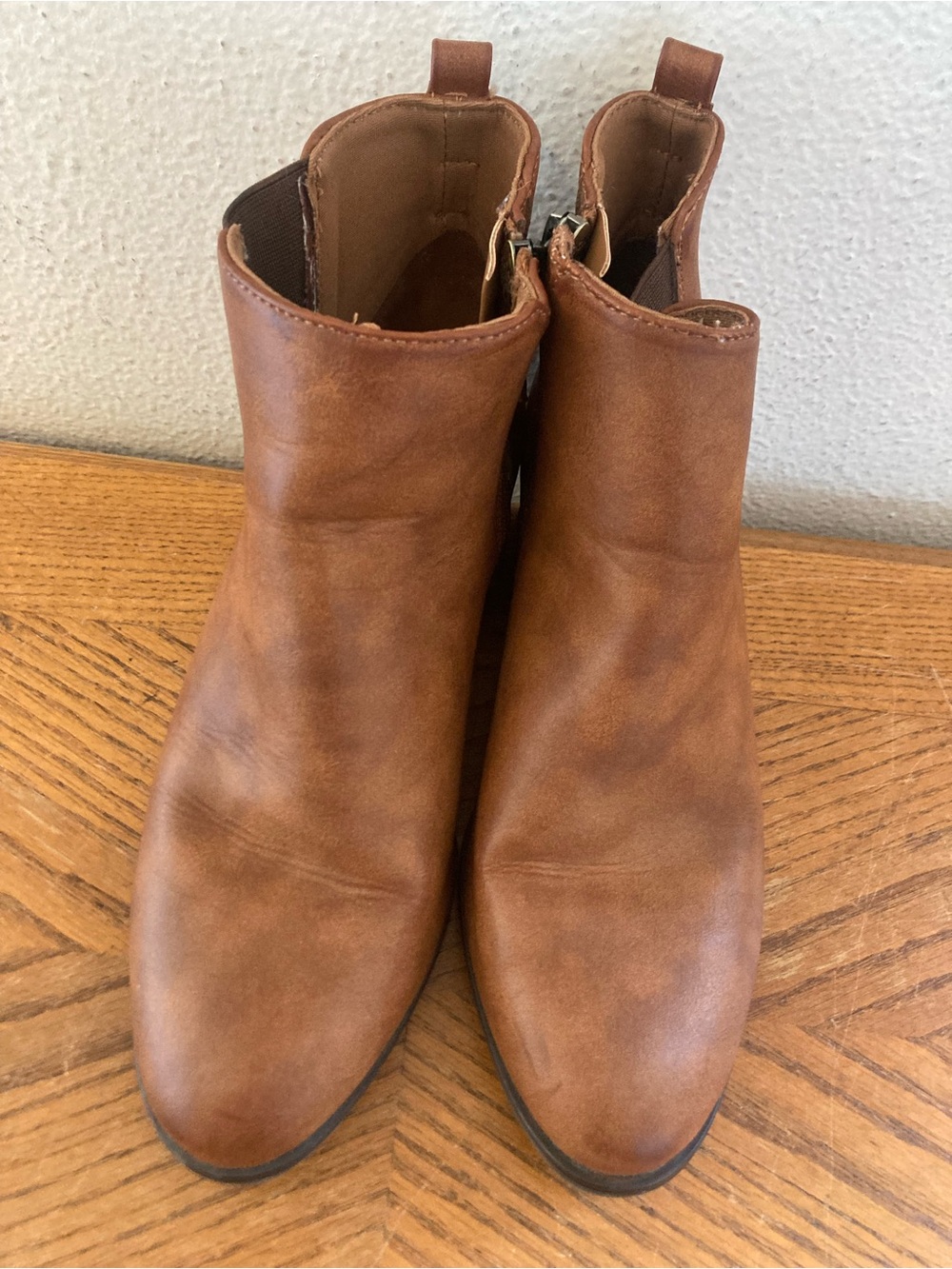 DR. SCHOLLS “Lacey” Faux Leather Ankle Boots 8M